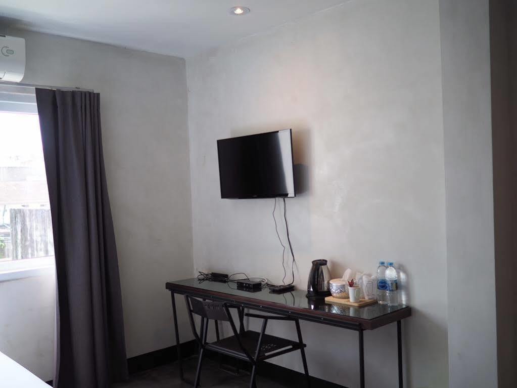 Art-C House Hotel Phuket Eksteriør billede
